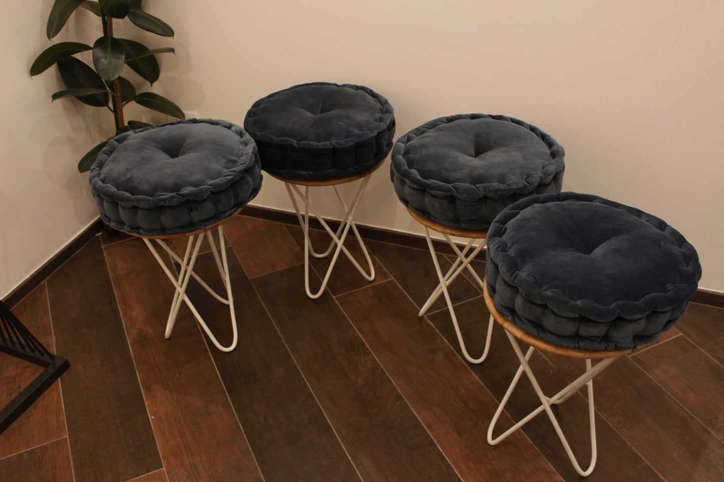 "DIMITRI" design stool