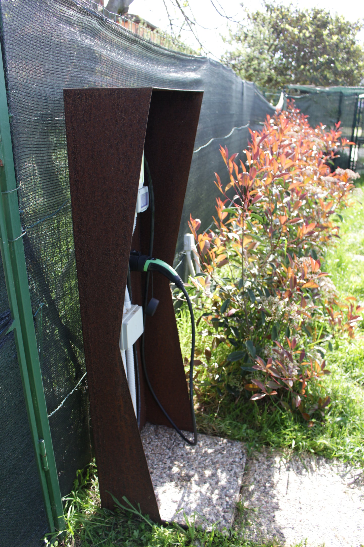 corten column "LUCIA"