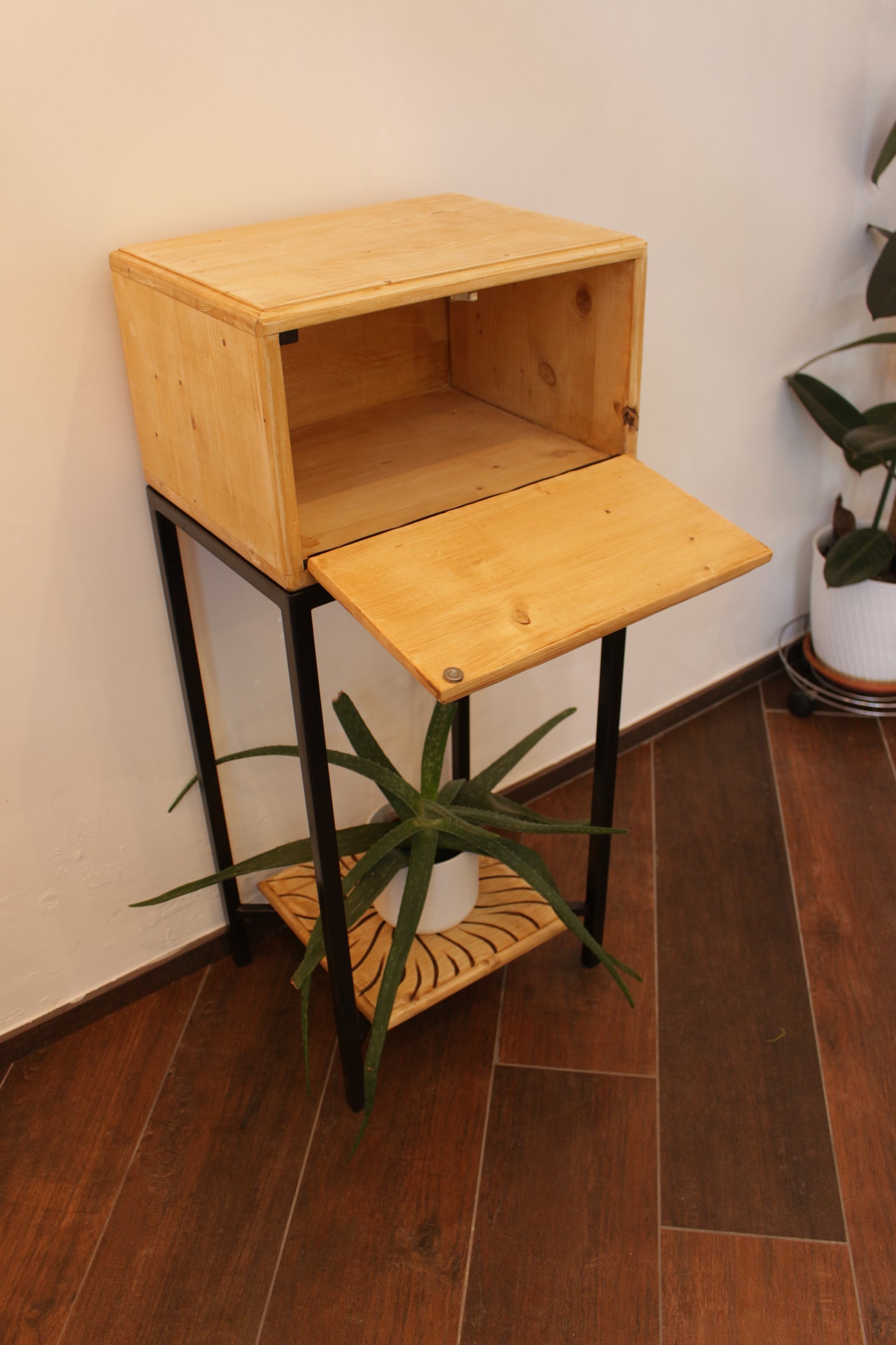 wall console for entrances