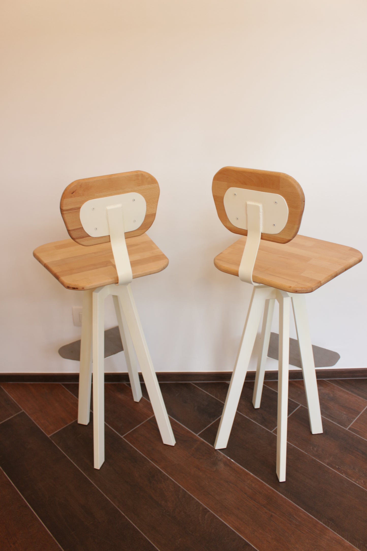 "PAOLA" stools